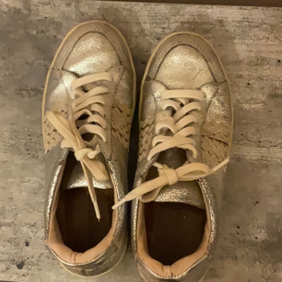 Loeffler Randal Elliot Ric Rac Silver Sneakers - Picture 6 of 11